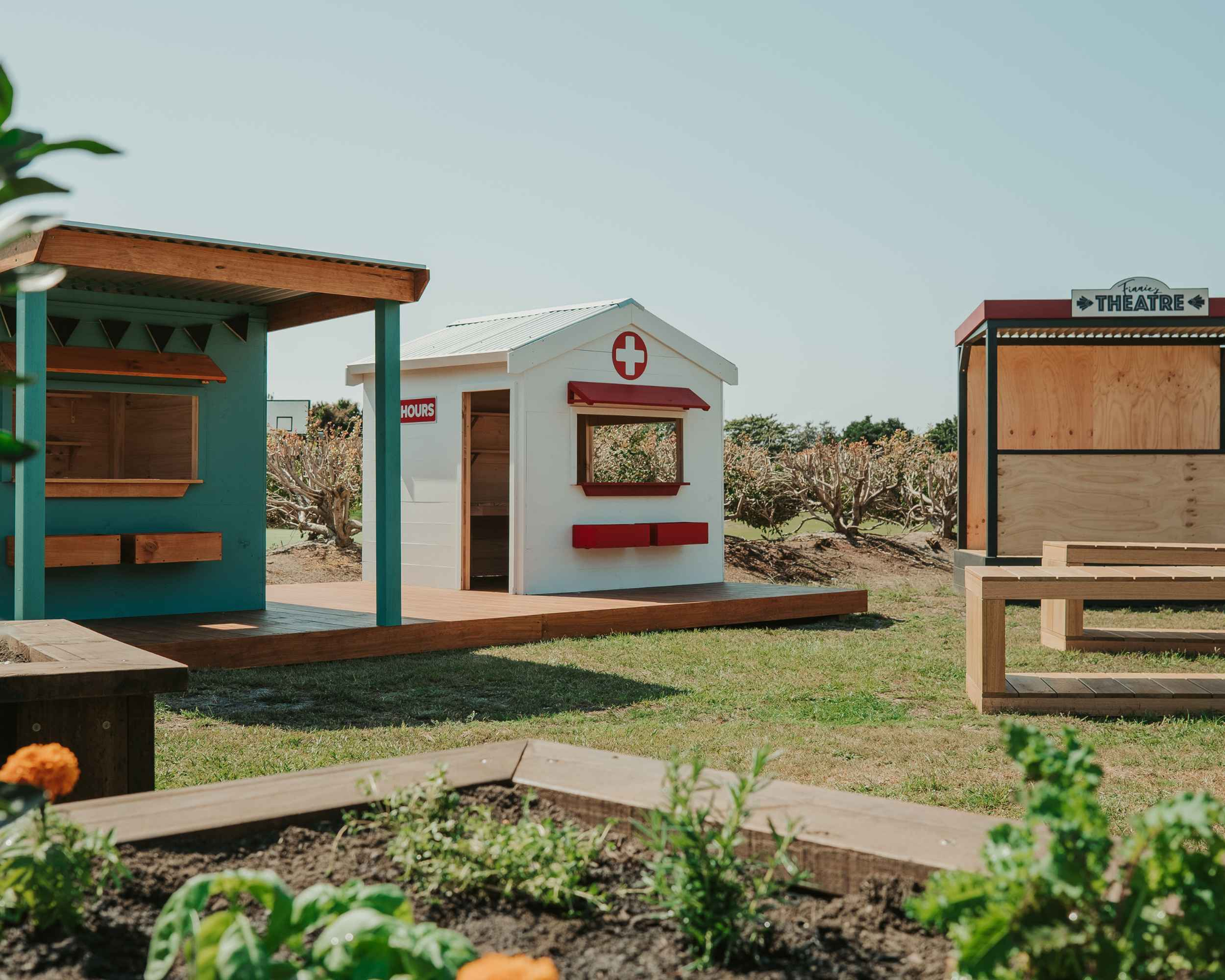 Wooden Cubby Houses made in Australis top commercial garde for primary schools, early learning centres and public spaces.