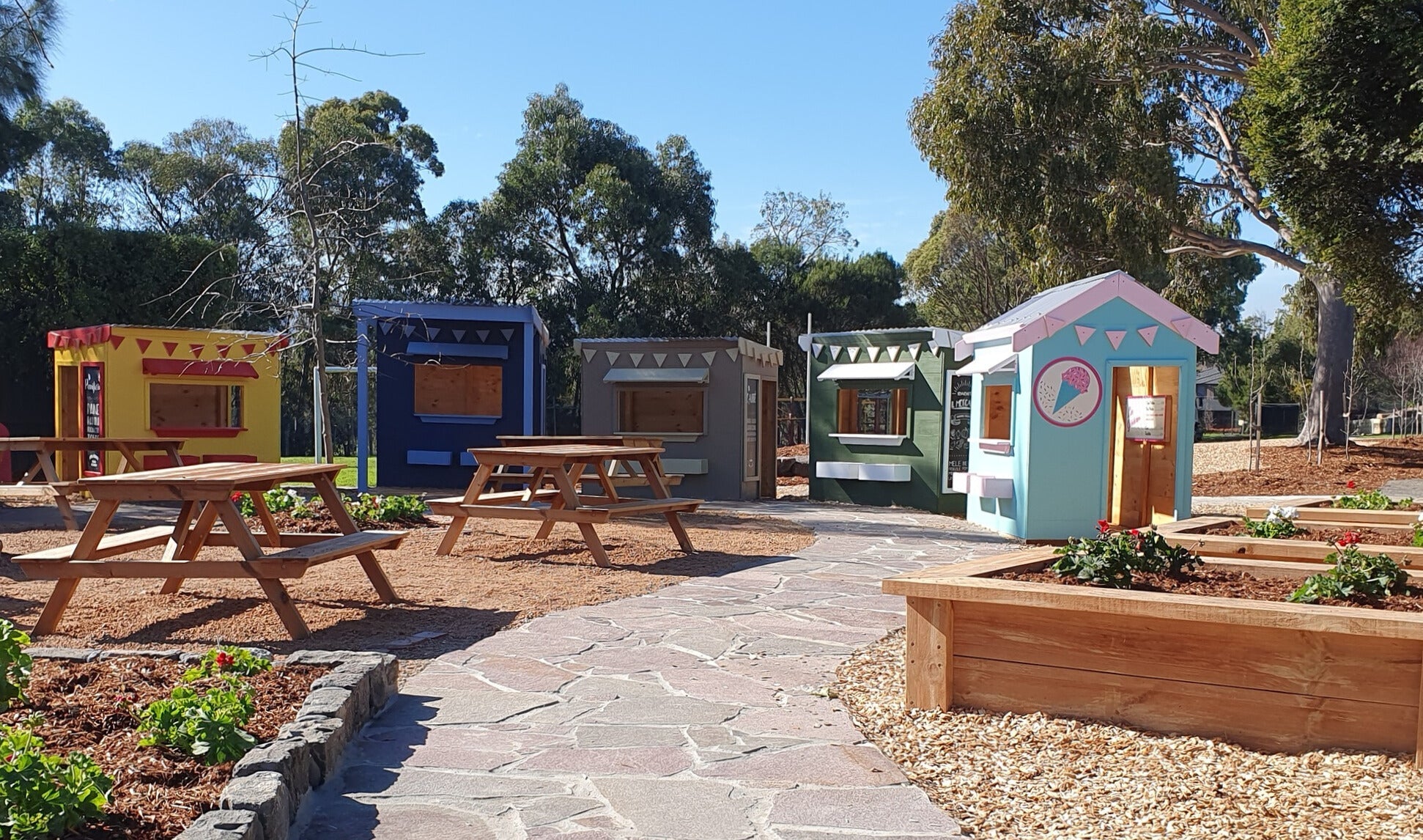 Why and How to Make Inclusive Playgrounds for All – Castle and Cubby