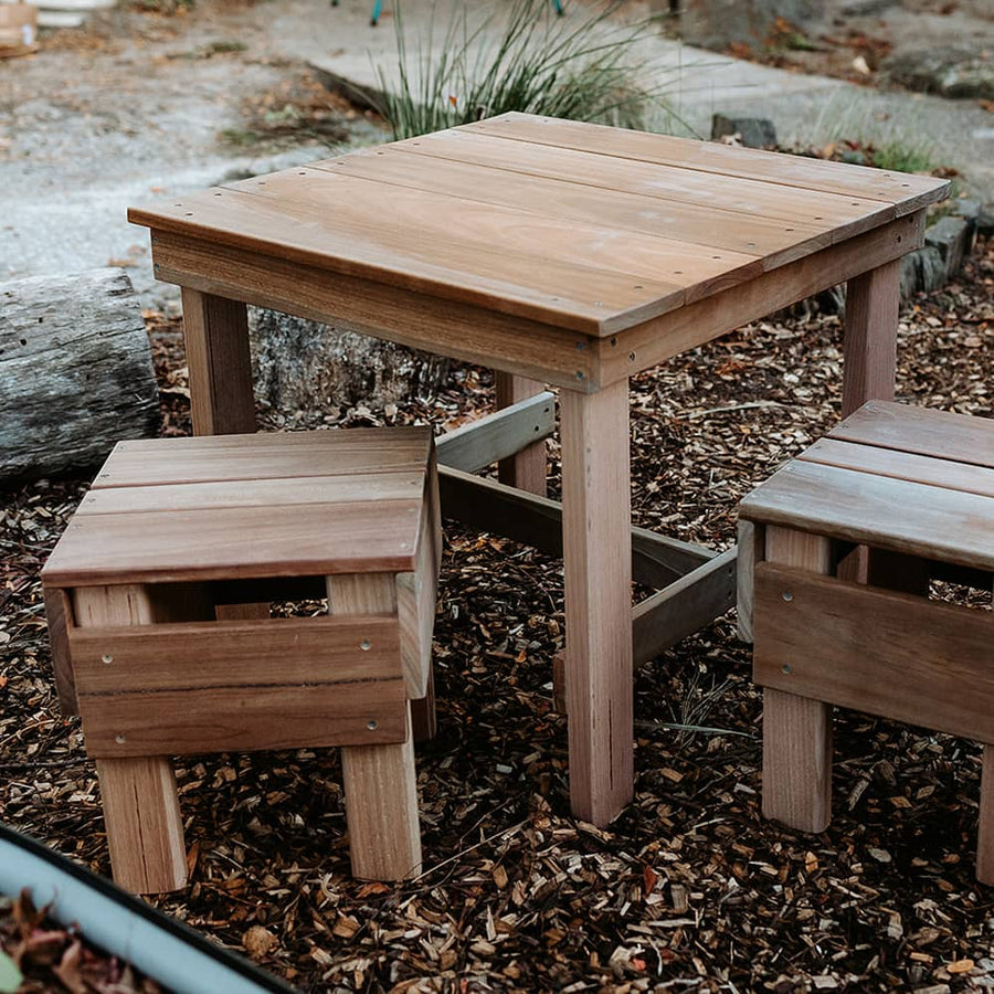 Am outdoor hardwood kids table with two stool
